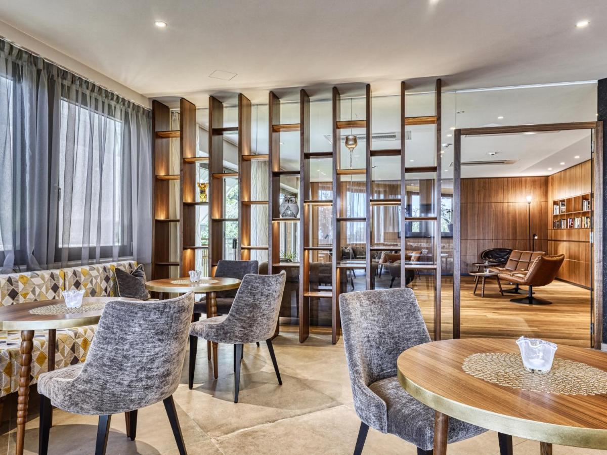 Hotel Traubenheim ติโรโล ภายนอก รูปภาพ
